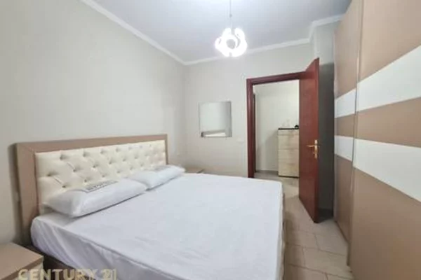 Shtepi me qera Apartament ne Tirane, 2+1, Mobilimi E mobiluar, Pagesa 450  Euro.