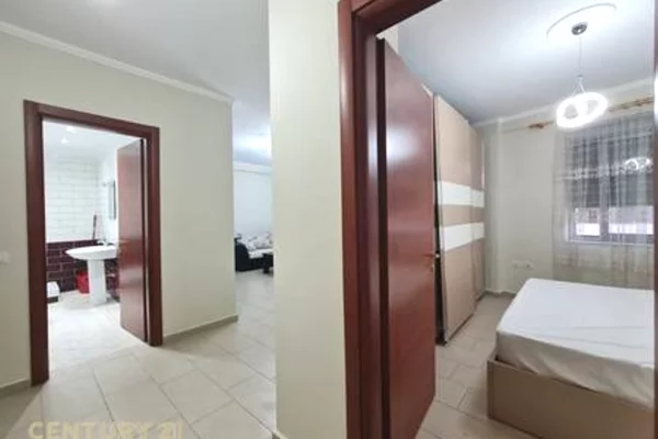 Shtepi me qera Apartament ne Tirane, 2+1, Mobilimi E mobiluar, Pagesa 450  Euro.