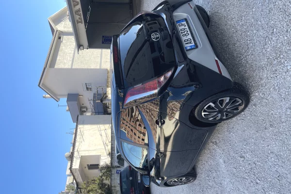 Auto in Vendita a Tirana, Toyota, 2017 Benzine,Kambio Manual Pagamento 6,500  Euro.