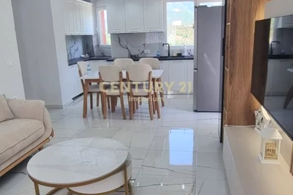 Shtepi me qera Apartament ne Tirane, 2+1, Mobilimi E mobiluar, Pagesa 500  Euro.