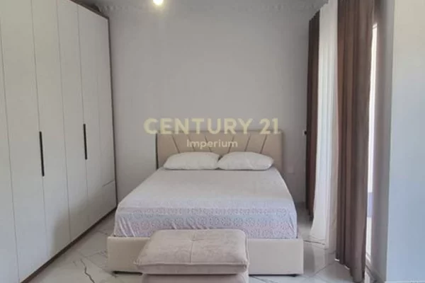 Shtepi me qera Apartament ne Tirane, 2+1, Mobilimi E mobiluar, Pagesa 500  Euro.