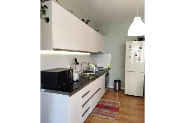 Shtepi me qera Apartament ne Tirane, 1+1, Mobilimi E mobiluar, Pagesa 600  Euro.