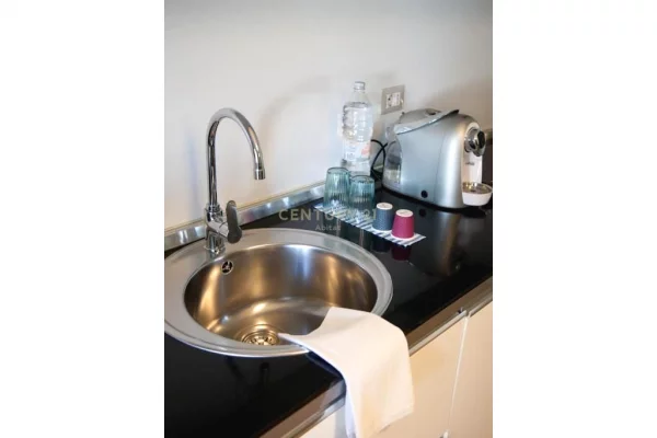 Apartament 1+1 Me Qira në Tregu Elektrik, Tiranë