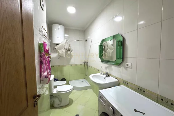 Shtepi me qera Apartament ne Tirane, 2+1, Mobilimi E mobiluar, Pagesa 500  Euro.