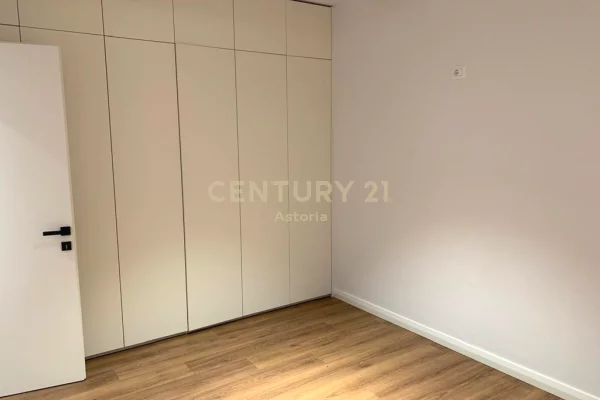 Shtepi me qera Apartament ne Tirane, 2+1, Mobilimi E mobiluar, Pagesa 1,200  Euro.