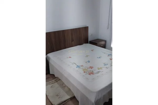 Shtepi me qera Apartament ne Tirane, 1+1, Mobilimi E mobiluar, Pagesa 400  Euro.