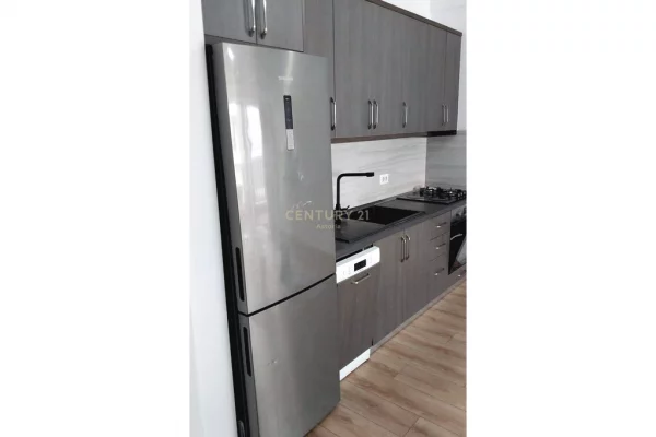 Apartment 1+1 + parking for rent at Univers City