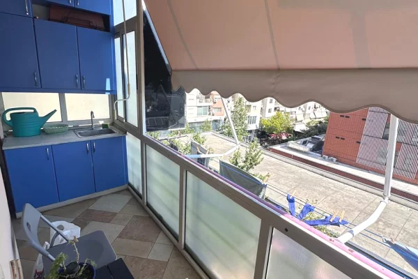 Shtepi me qera Apartament ne Tirane, 2+1, Mobilimi E mobiluar, Pagesa 75,000  Leke.