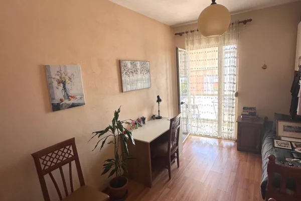 Shtepi me qera Apartament ne Tirane, 2+1, Mobilimi E mobiluar, Pagesa 75,000  Leke.
