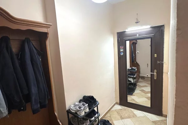 Shtepi me qera Apartament ne Tirane, 2+1, Mobilimi E mobiluar, Pagesa 75,000  Leke.