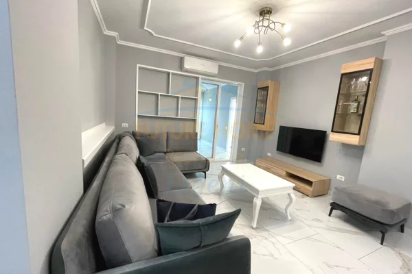 Shtepi me qera 2+1 ne Tirane - 1,100 Euro