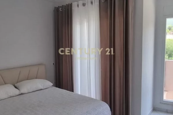 Shtepi me qera Apartament ne Tirane, 2+1, Mobilimi Pjeserisht e mobiluar, Pagesa 500  Euro.