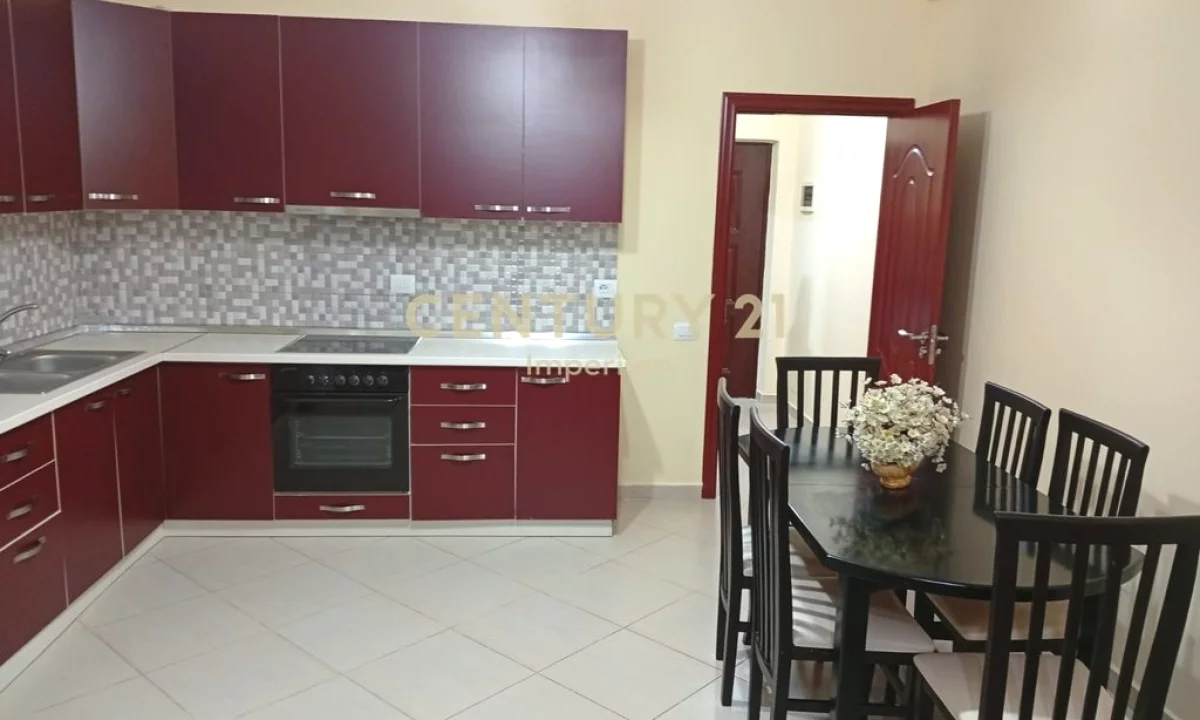 Shtepi me qera Apartament ne Tirane, 2+1, Mobilimi Pjeserisht e mobiluar, Pagesa 500  Euro.