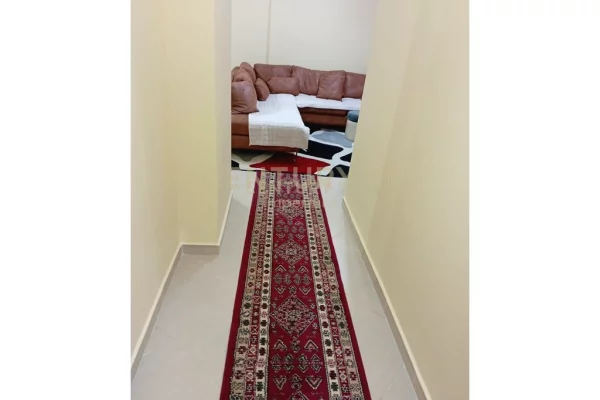 Shtepi me qera Apartament ne Tirane, 2+1, Mobilimi Pjeserisht e mobiluar, Pagesa 500  Euro.