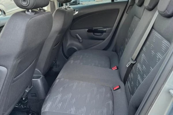 Makina ne shitje ne Elbasan - 6,499 Euro