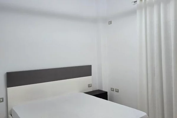 Appartamento in affitto a Tirana 1+1, Arredato