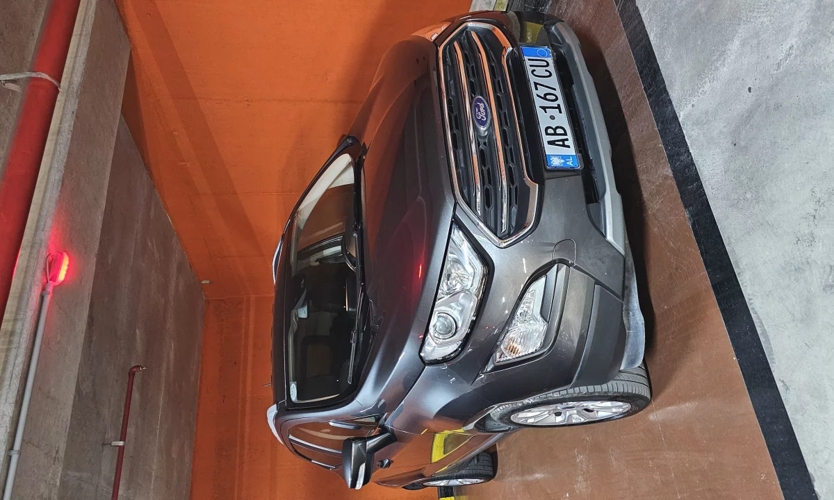 Auto in Vendita a Tirana, Ford, 2020 gasoline-gas,Kambio Automatik Pagamento 12,500  Euro.