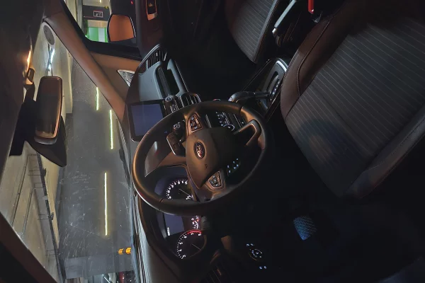 Auto in Vendita a Tirana, Ford, 2020 gasoline-gas,Kambio Automatik Pagamento 12,500  Euro.