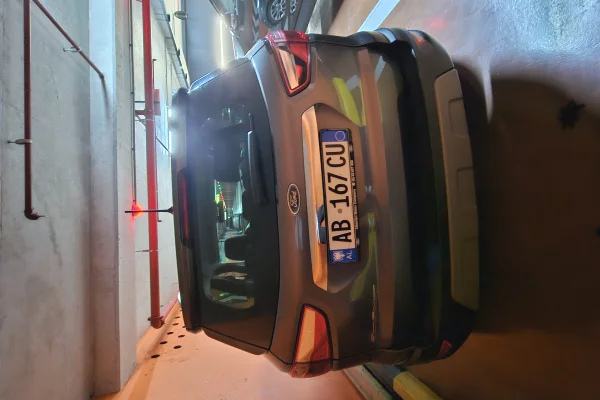 Auto in Vendita a Tirana, Ford, 2020 gasoline-gas,Kambio Automatik Pagamento 12,500  Euro.