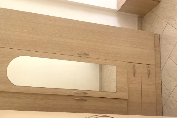 Shtepi me qera Apartament ne Tirane, 2+1, Mobilimi E mobiluar, Pagesa 370  Euro.