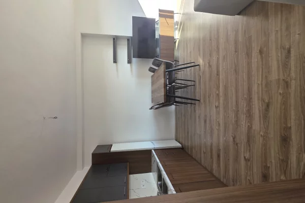 Shtepi me qera Apartament ne Tirane, 2+1, Mobilimi E mobiluar, Pagesa 60,000  Leke.