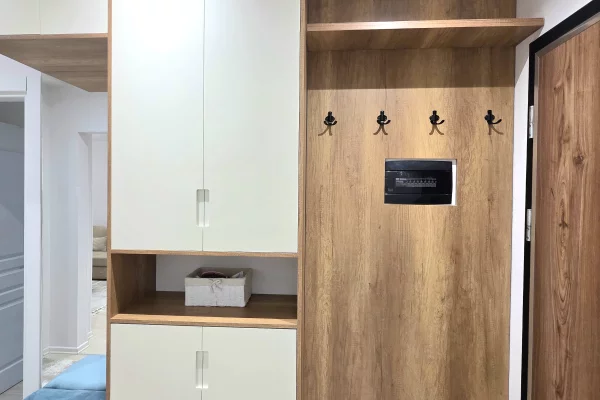 Shtepi ne shitje Apartament ne Tirane, 2+1, Mobilimi E mobiluar, Pagesa 19,700,000  Leke.