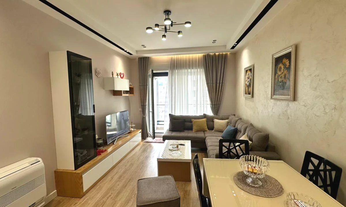 Shtepi me qera Apartament ne Tirane, 1+1, Mobilimi E mobiluar, Pagesa 68,000  Leke.
