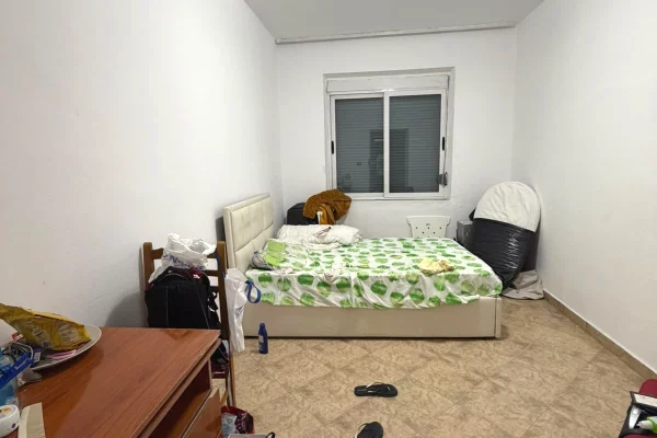 APARTAMENT / AMBIENT ME QIRA – ZONA GARDA