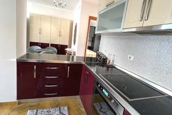 Shtepi me qera Apartament ne Tirane, 2+1, Mobilimi E mobiluar, Pagesa 70,000  Leke.