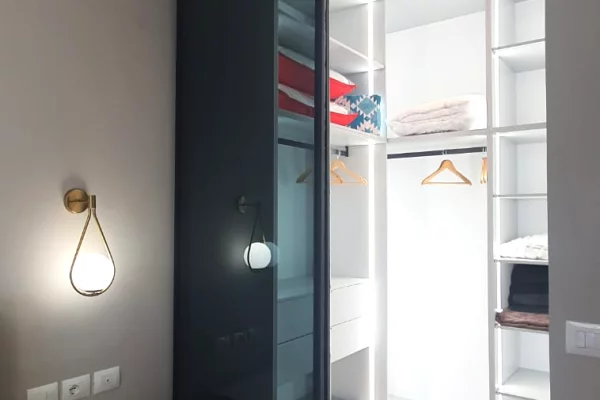 Shtepi me qera Apartament ne Tirane, 1+1, Mobilimi E mobiluar, Pagesa 900  Euro.