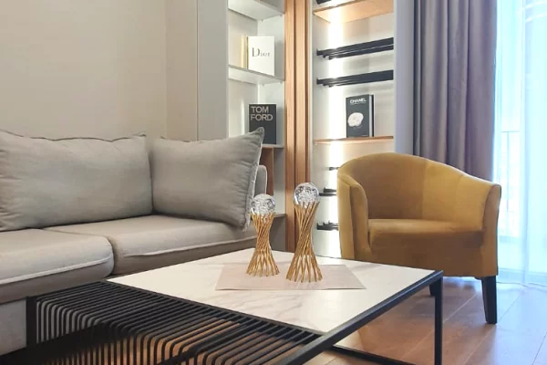 Shtepi me qera Apartament ne Tirane, 1+1, Mobilimi E mobiluar, Pagesa 900  Euro.