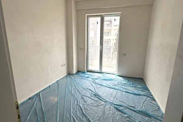 ZYRE PER QERA KOMUNA E PARISIT