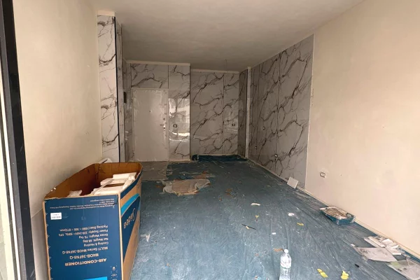 Ambient biznesi me qera 3+1 ne Tirane - 900 Euro