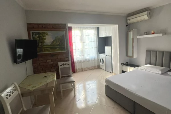 Shtepi me qera Garsoniere ne Tirane - 450 Euro