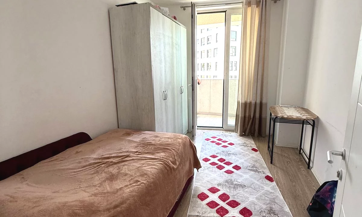 Shtepi ne shitje Apartament ne Tirane, 3+1, Mobilimi E mobiluar, Pagesa 40,000,000  Leke.