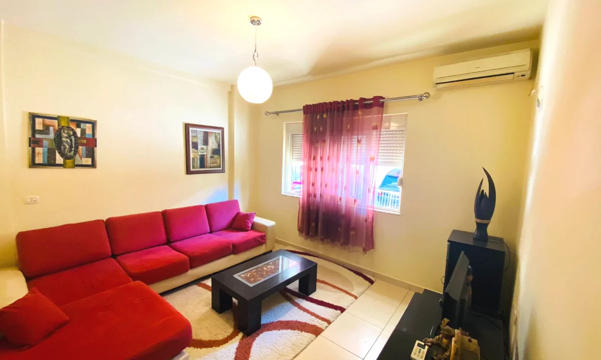Shtepi me qera Apartament ne Tirane, 1+1, Mobilimi E mobiluar, Pagesa 45,000  Leke.