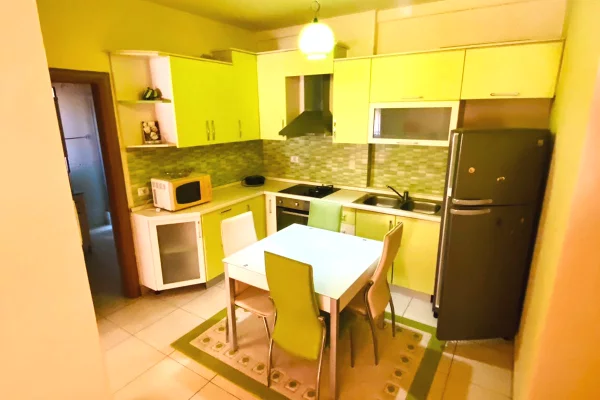 Shtepi me qera Apartament ne Tirane, 1+1, Mobilimi E mobiluar, Pagesa 45,000  Leke.