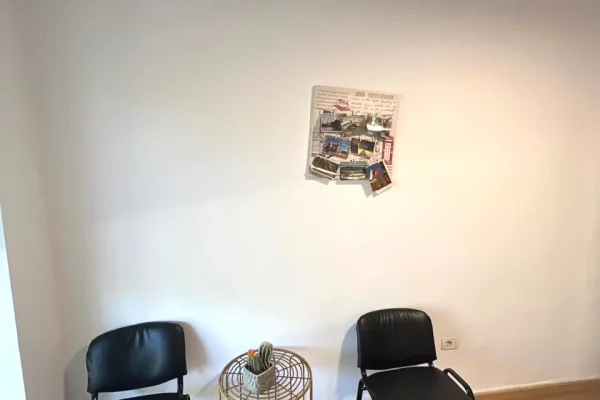 JEPET ZYRE ME QERA, XHAMIA E TABAKEVE