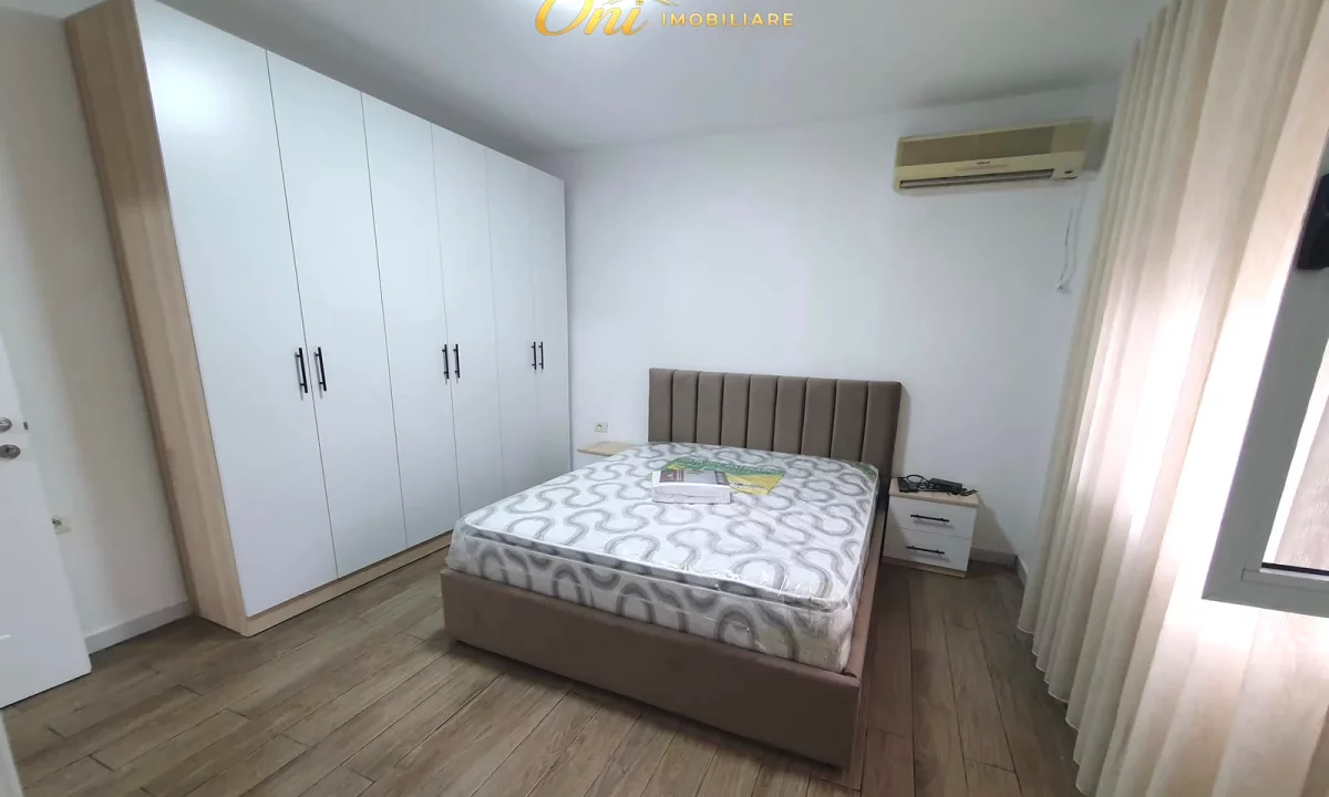 Shtepi me qera Apartament ne Tirane, Garsoniere, Mobilimi E mobiluar, Pagesa 45,000  Leke.