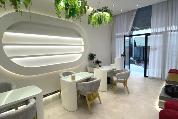 Ambient biznesi me qera 1+1 ne Tirane - 60,000 Leke