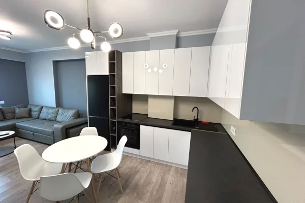 Shtepi me qera Apartament ne Tirane, 2+1, Mobilimi E mobiluar, Pagesa 75,000  Leke.