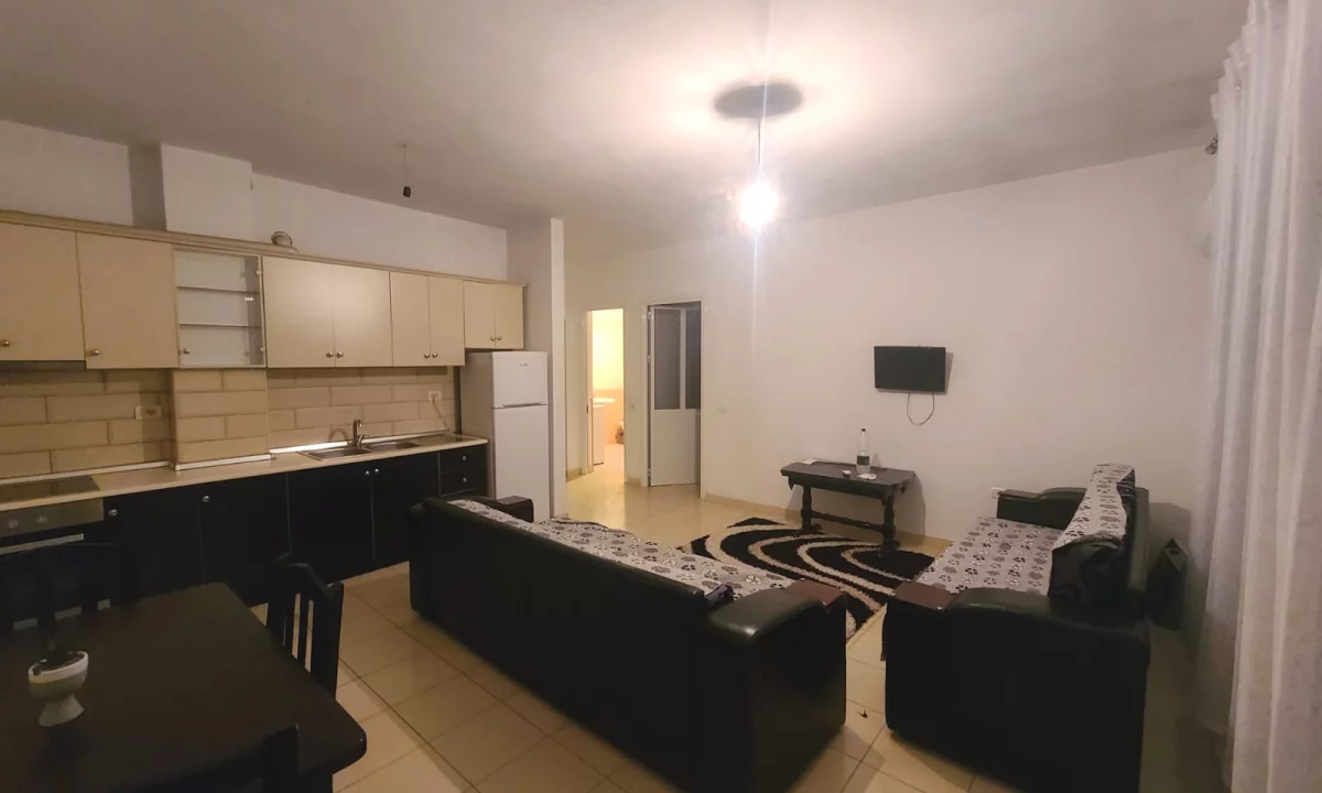 Shtepi me qera Apartament ne Tirane, 1+1, Mobilimi E mobiluar, Pagesa 38,000  Leke.