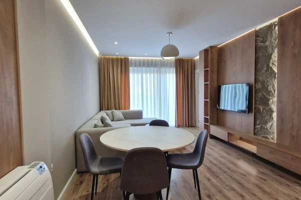 Shtepi me qera Apartament ne Tirane, 1+1, Mobilimi E mobiluar, Pagesa 75,000  Leke.