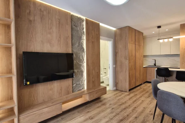 Shtepi me qera Apartament ne Tirane, 1+1, Mobilimi E mobiluar, Pagesa 75,000  Leke.