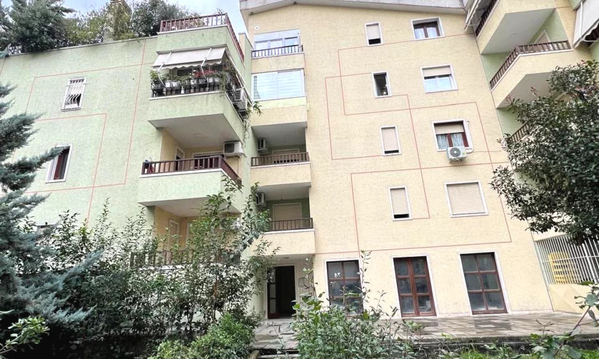 House for Sale Apartment in Tirana, 2+1, Furniture Furnished, Payment 235,000  Euro.