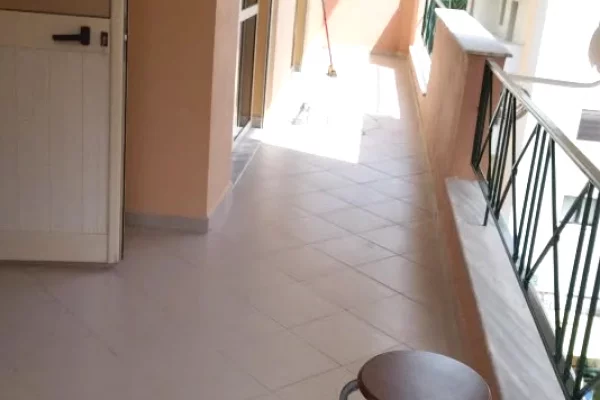 Shtepi me qera Apartament ne Tirane, 1+1, Mobilimi E mobiluar, Pagesa 600  Euro.