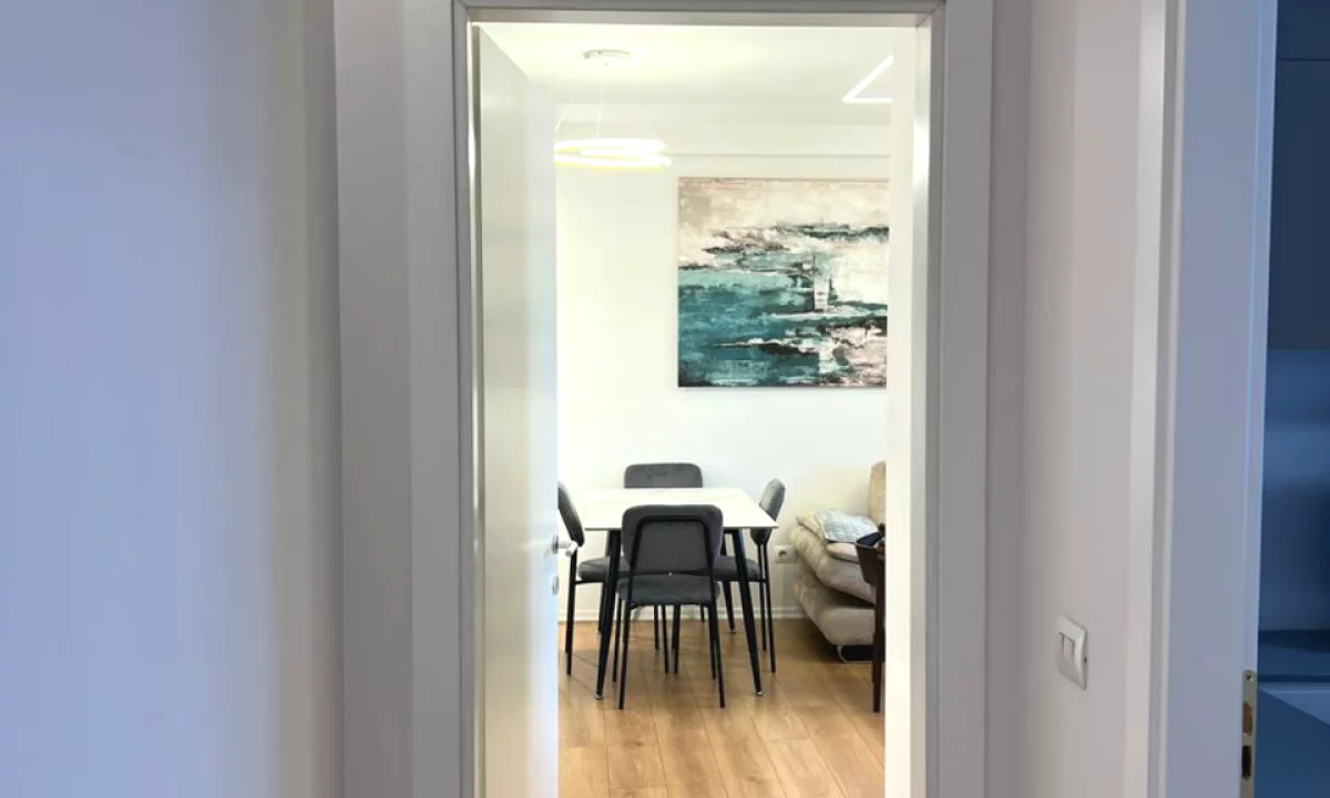 Shtepi me qera Apartament ne Tirane, 2+1, Mobilimi E mobiluar, Pagesa 75,000  Leke.