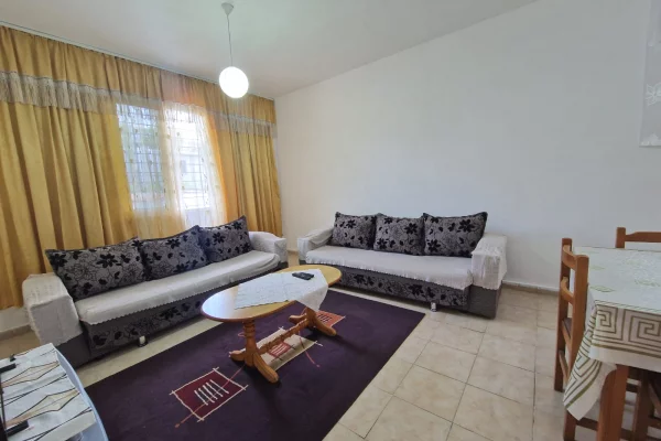 JEPET APARTAMENT ME QERA 1+1, SELITE PRANE MARLIN BARLETIT