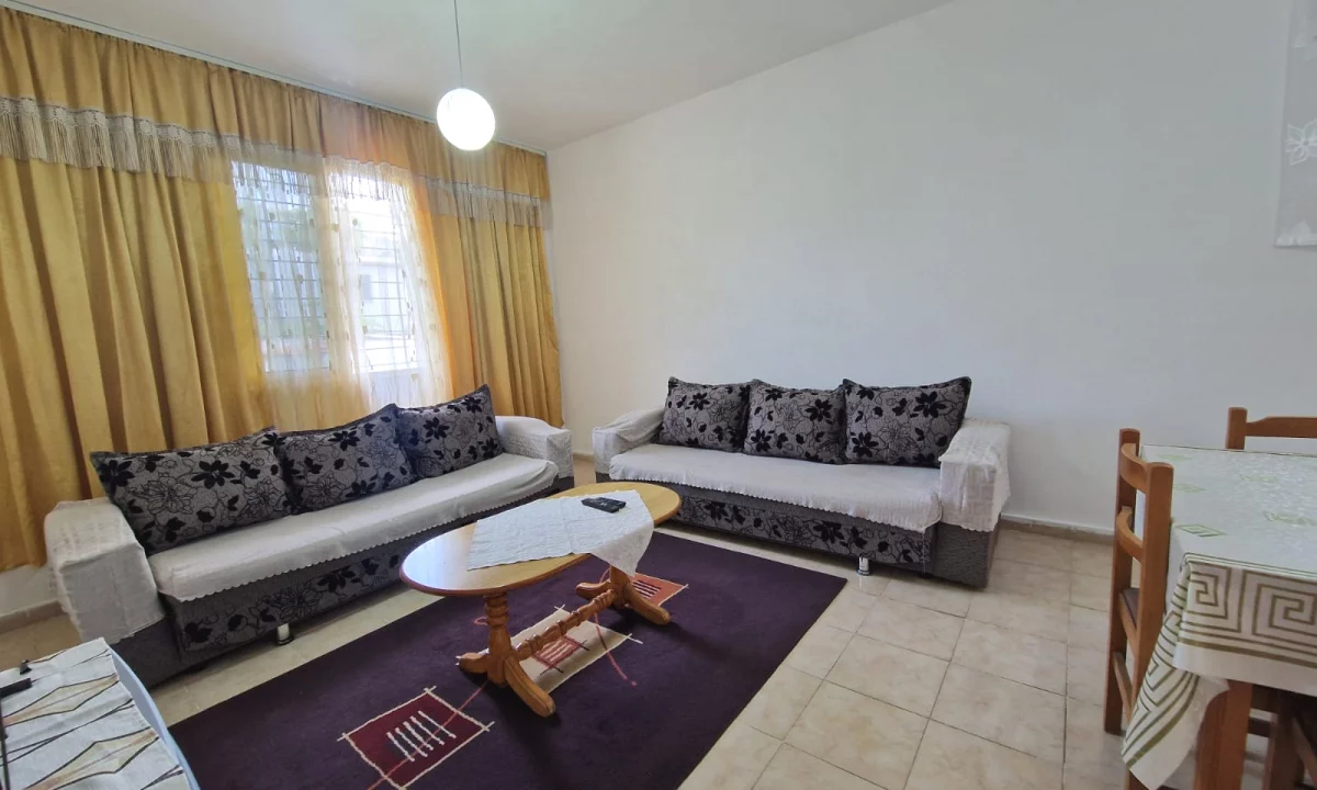 Shtepi me qera Apartament ne Tirane, 1+1, Mobilimi E mobiluar, Pagesa 350  Euro.