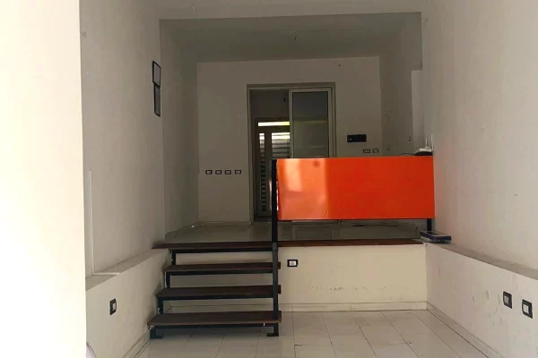 Ambient biznesi me qera 1+1 ne Tirane - 1,930 Euro